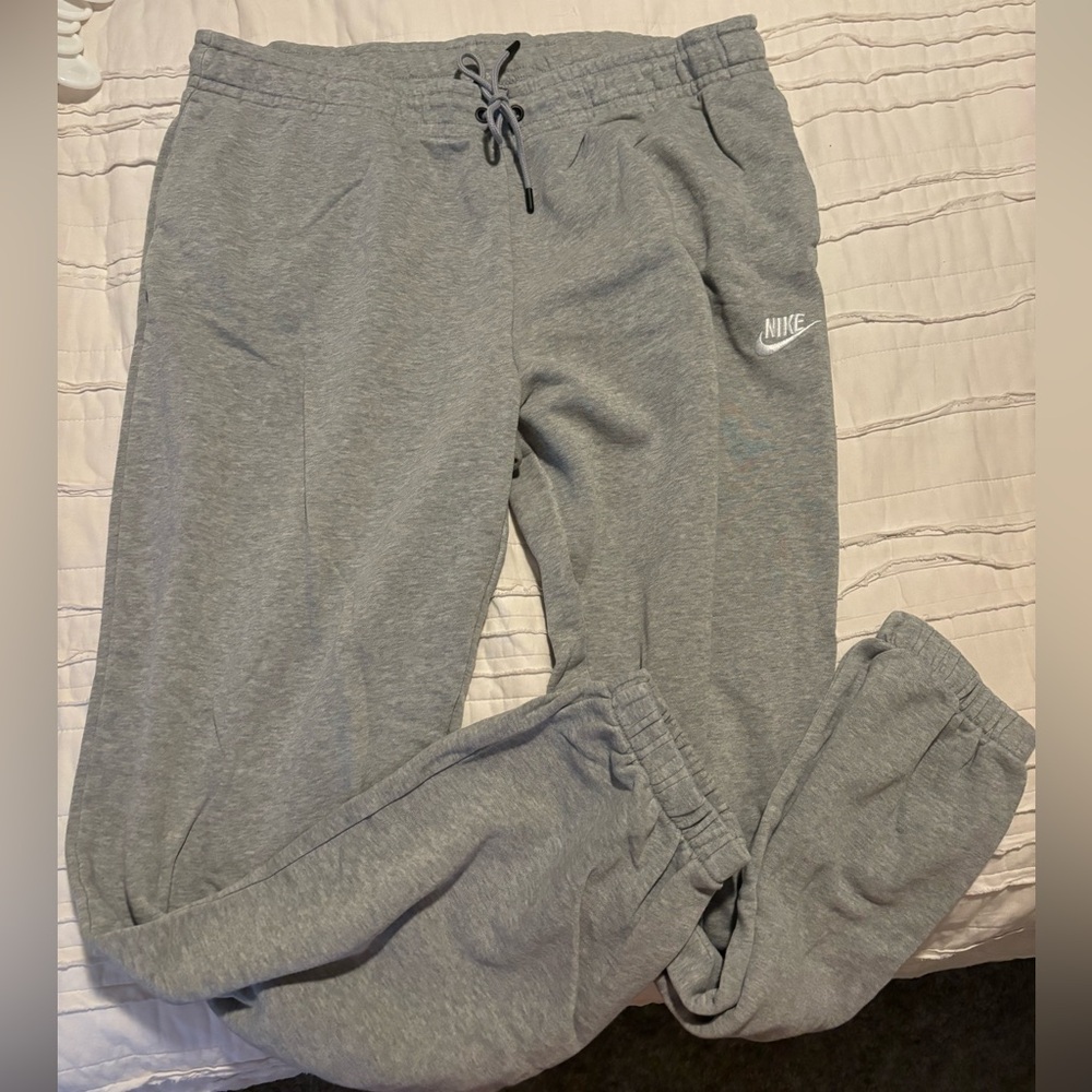 Nike joggers